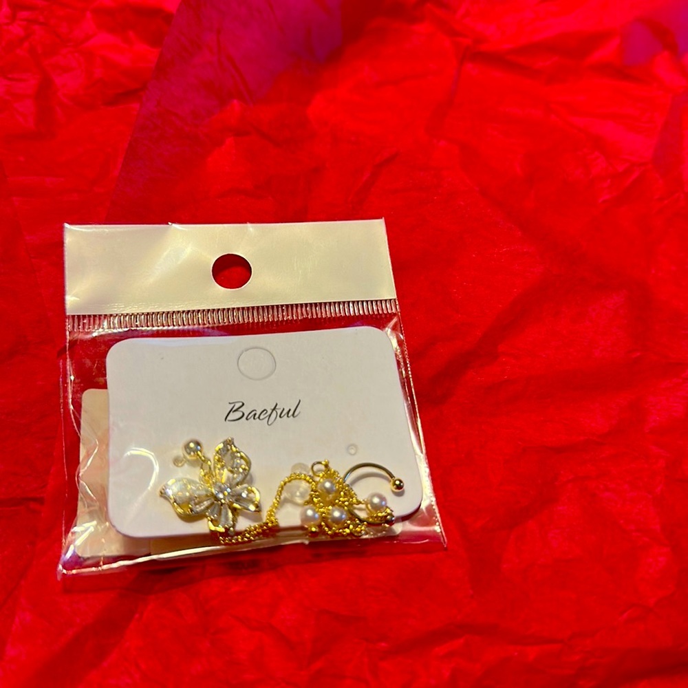 Butterfly Cuff Draped Stud